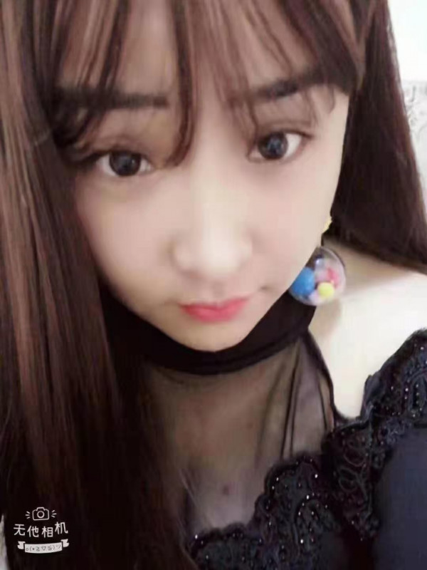 西安北门肉肉大胸女孩